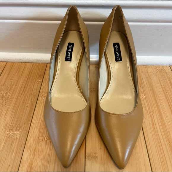 Nine West Women's Tan Workin Pumps size 7,5M - Picture 1 of 10